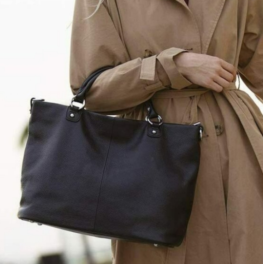 Large Kattee Soft Pebbled Leather Tote Bag